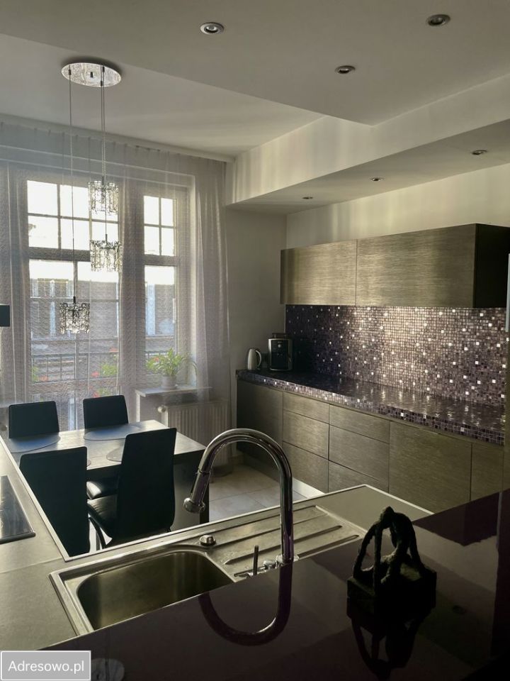 Mieszkanie 4-pokojowe Katowice Śródmieście, ul. Józefa Lompy. Zdjęcie 2