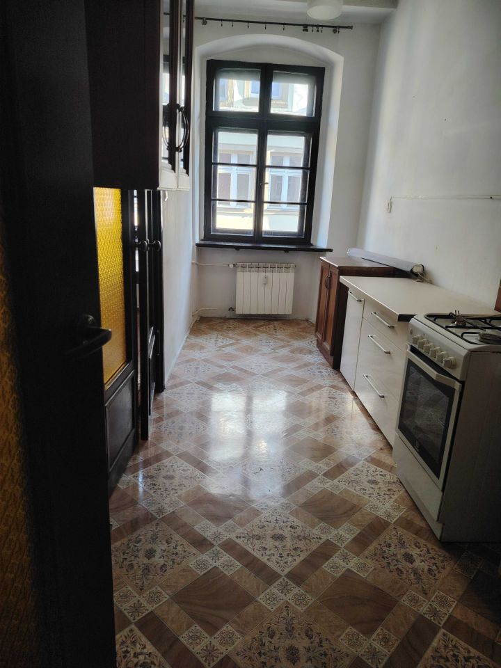 Mieszkanie 3-pokojowe Jelenia Góra Centrum, ul. Długa. Zdjęcie 6