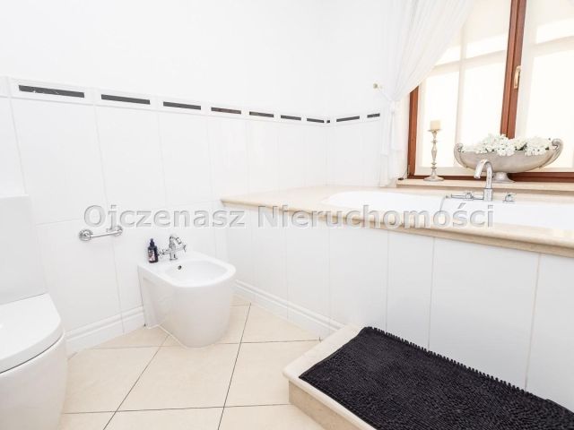 dom wolnostojący, 6 pokoi Niemcz. Zdjęcie 17