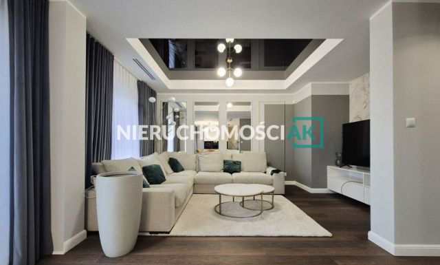 Mieszkanie 4-pokojowe Poznań, ul. Czesława Niemena. Zdjęcie 2