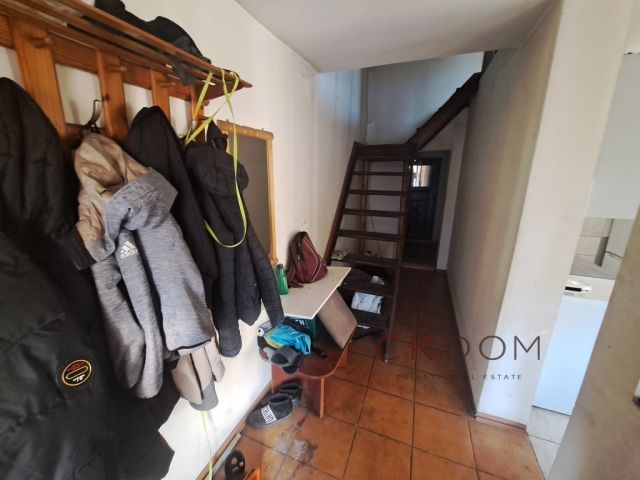 dom wolnostojący, 2 pokoje Kielce Zalesie. Zdjęcie 8