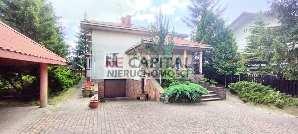 dom wolnostojący, 4 pokoje Stare Babice, ul. Dworkowa. Zdjęcie 1