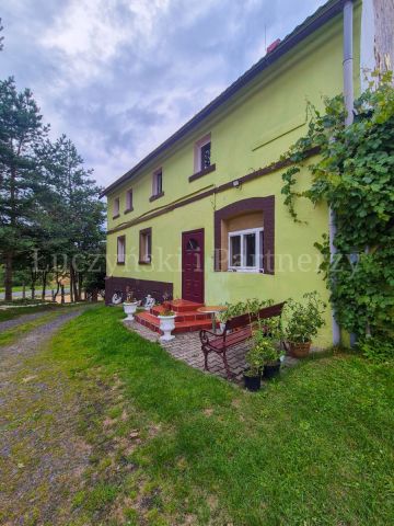 dom wolnostojący, 5 pokoi Pasiecznik. Zdjęcie 2