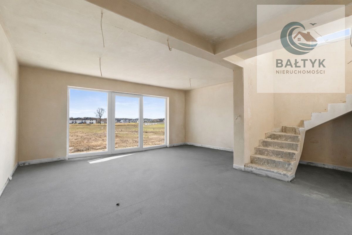 bliźniak, 5 pokoi Gościcino. Zdjęcie 1