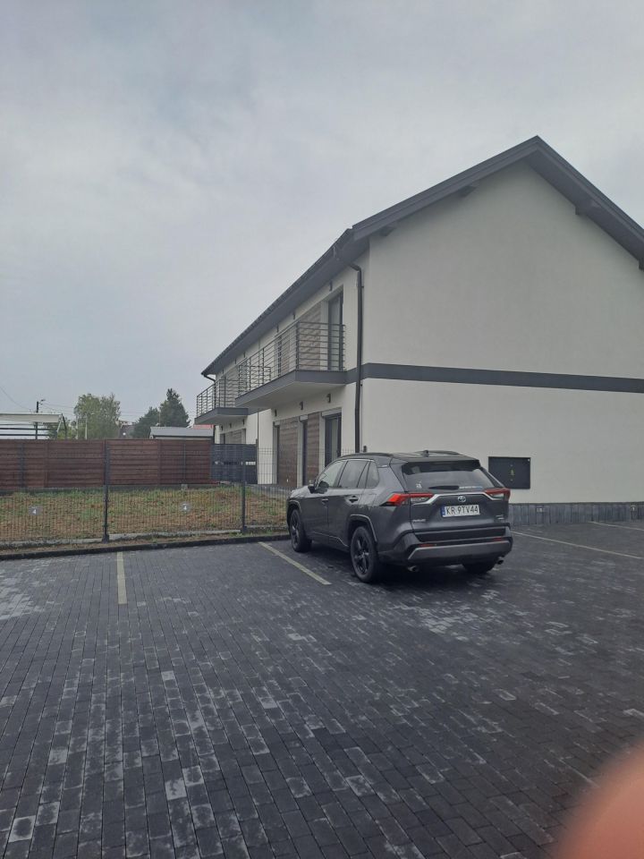 Mieszkanie 3-pokojowe Ładna. Zdjęcie 9