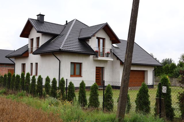 dom wolnostojący, 4 pokoje Przędzel, ul. Adama Mickiewicza. Zdjęcie 1