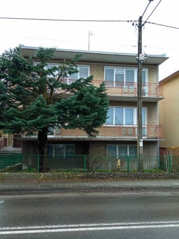 dom wolnostojący, 5 pokoi Baranów Sandomierski, ul. Fabryczna. Zdjęcie 1