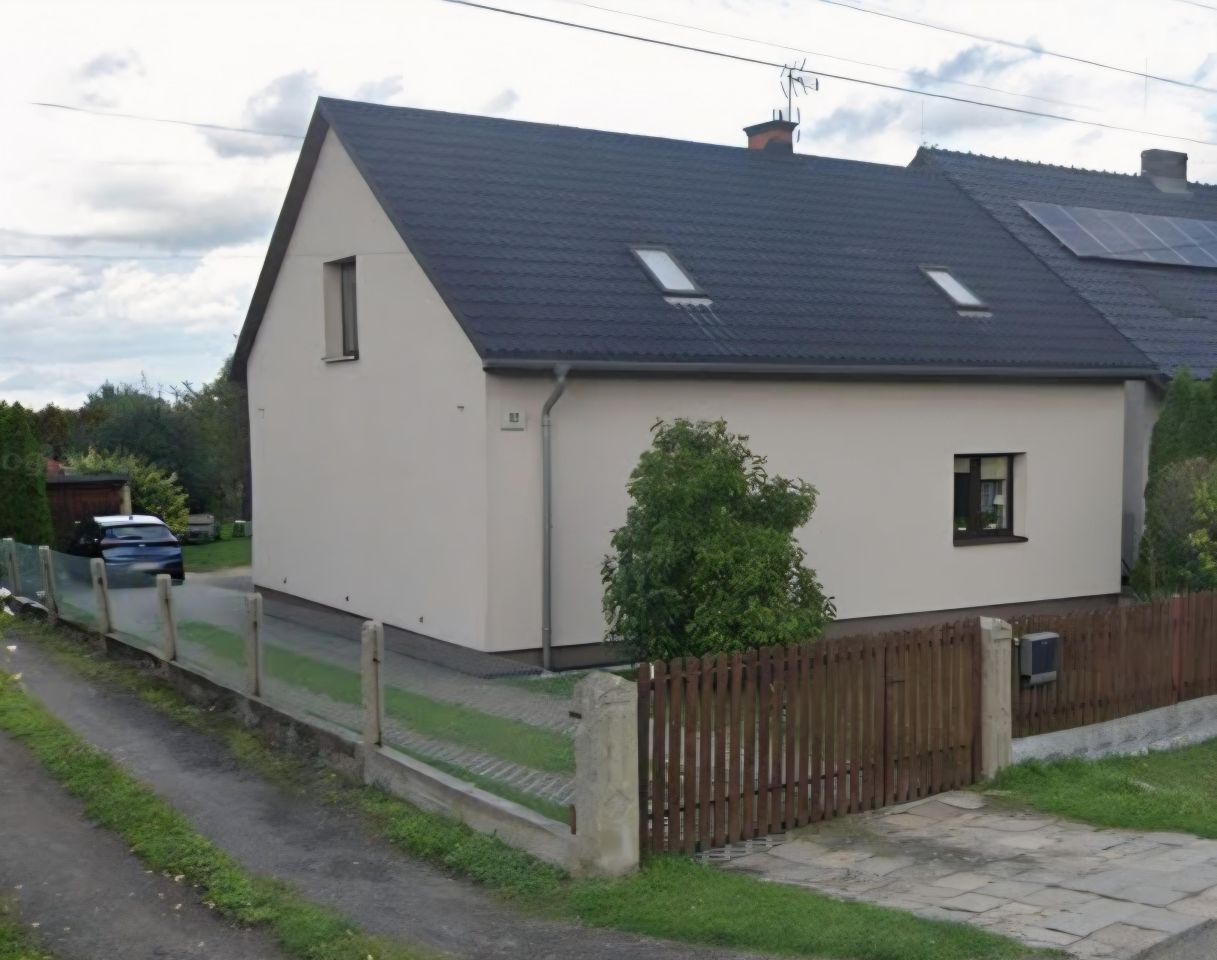 dom wolnostojący, 6 pokoi Kleszczów, ul. Dworcowa. Zdjęcie 1