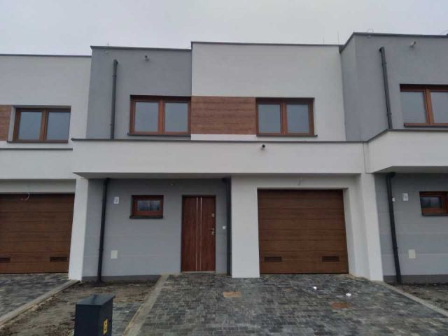 dom szeregowy Świętochłowice, ul. Wiśniowa. Zdjęcie 1