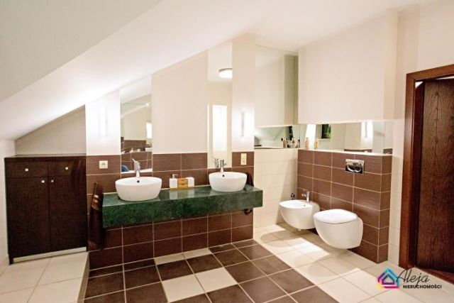 dom wolnostojący, 5 pokoi Częstochowa Północ, ul. Kochmańskiego. Zdjęcie 11