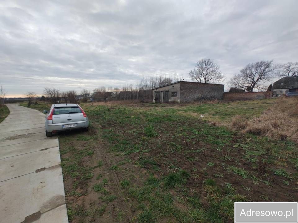 Hala/magazyn Grabiny-Zameczek. Zdjęcie 4