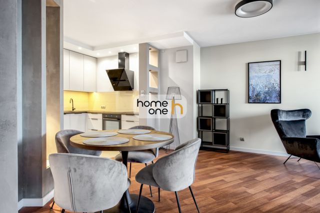 Mieszkanie 3-pokojowe Warszawa Śródmieście. Zdjęcie 1