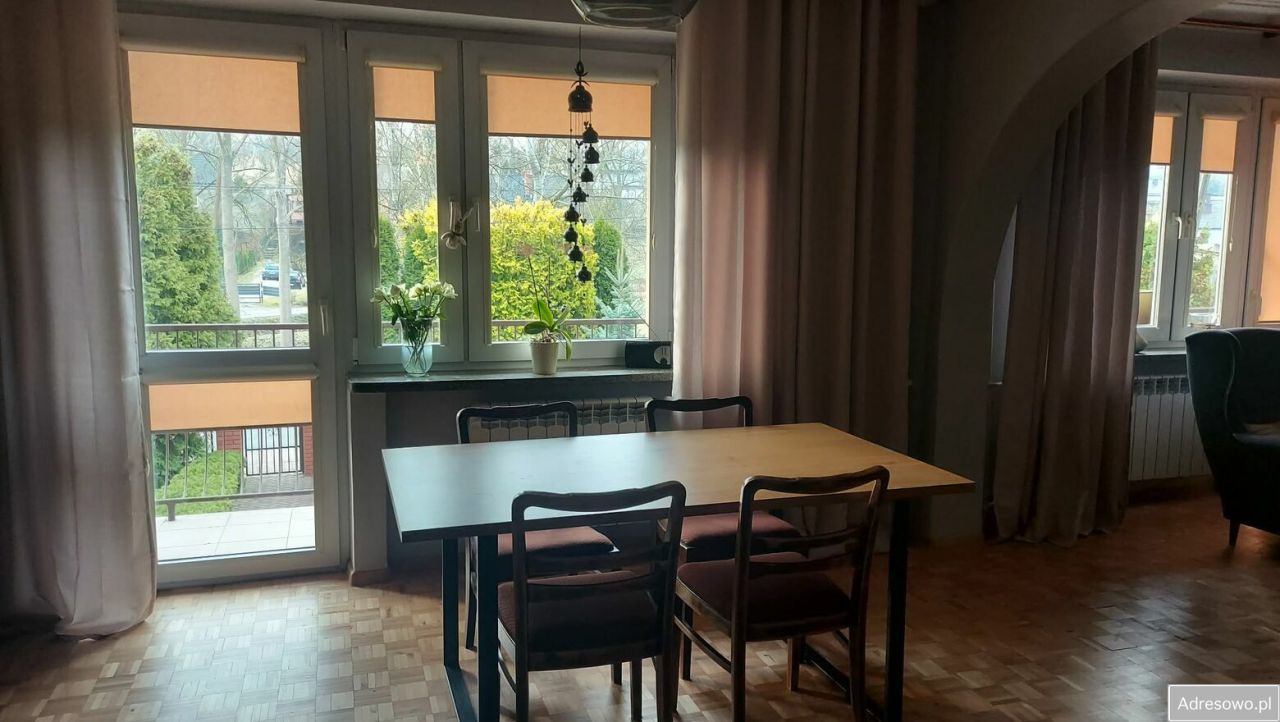 bliźniak, 8 pokoi Ostrowiec Świętokrzyski, ul. Świętokrzyska. Zdjęcie 2