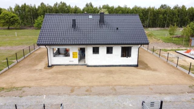 dom wolnostojący, 4 pokoje Dąbrówka. Zdjęcie 1