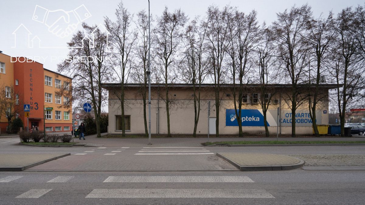 Lokal Chojnice Centrum, pl. Piastowski. Zdjęcie 1