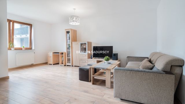 Mieszkanie 3-pokojowe Kraków Grzegórzki, ul. Grzegórzecka. Zdjęcie 2