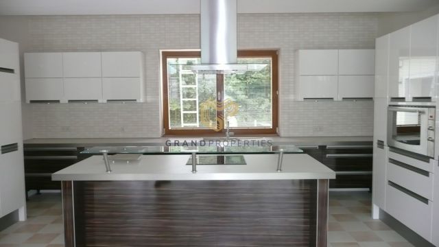 dom wolnostojący, 9 pokoi Konstancin-Jeziorna. Zdjęcie 9