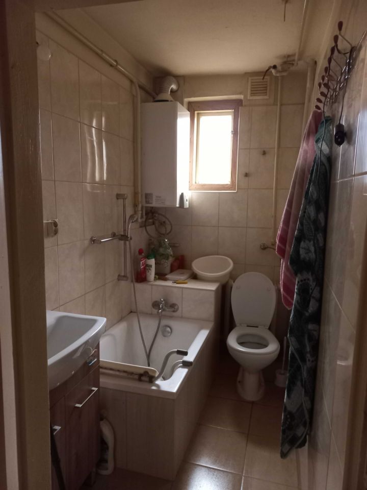 dom wolnostojący, 4 pokoje Bródek. Zdjęcie 3