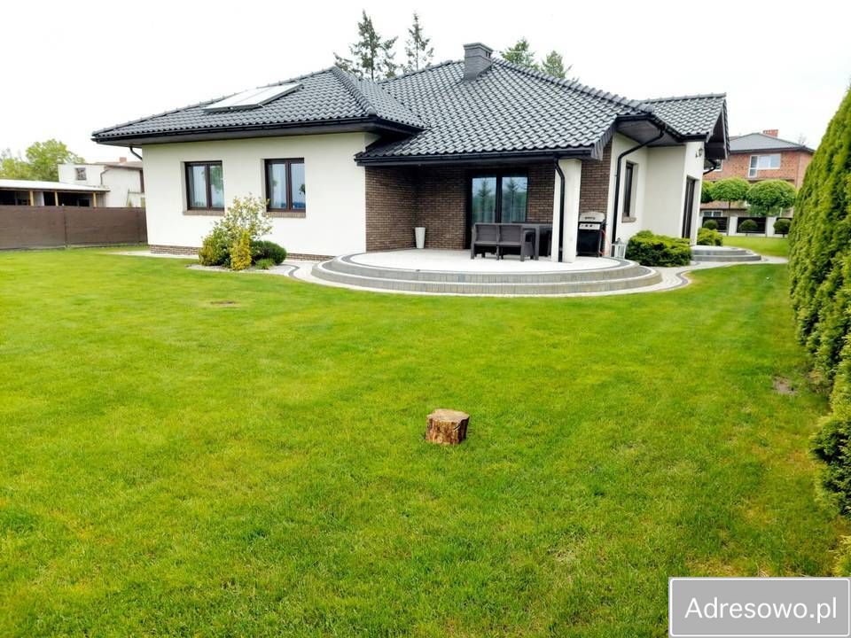 dom wolnostojący Kowalewek. Zdjęcie 1