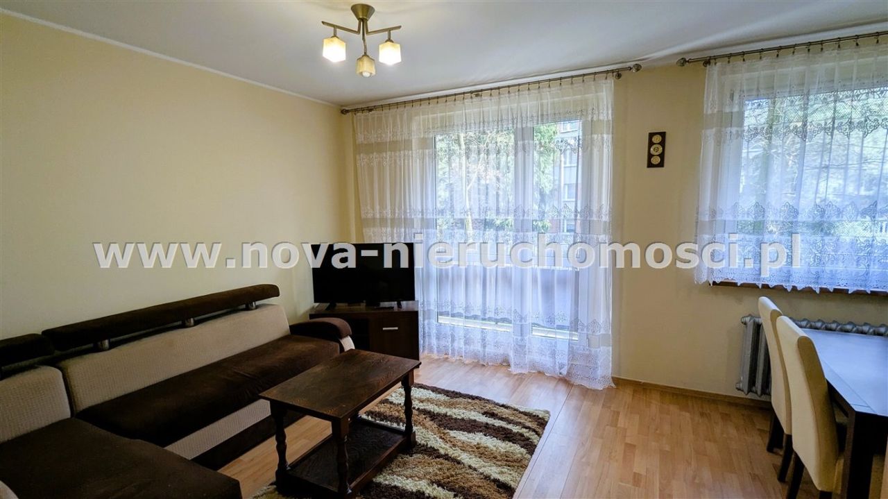 Mieszkanie 3-pokojowe Wodzisław Śląski, os. XXX-lecia PRL. Zdjęcie 2