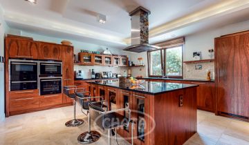 dom wolnostojący, 8 pokoi Dobroszyce