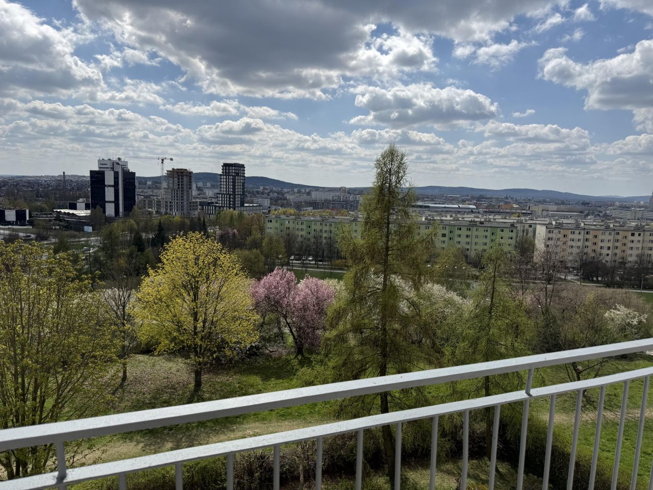 Mieszkanie 3-pokojowe Kielce Świętokrzyskie, ul. Elizy Orzeszkowej. Zdjęcie 1