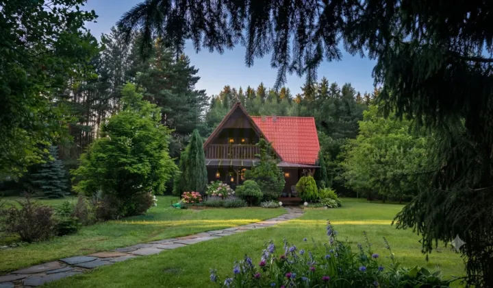 dom wolnostojący, 4 pokoje Adamów-Wieś, ul. Szeroka