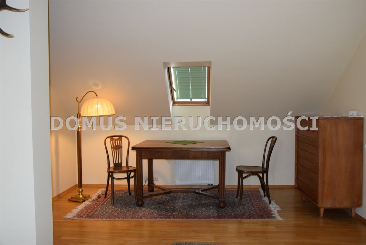 dom wolnostojący, 10 pokoi Ewcin. Zdjęcie 29