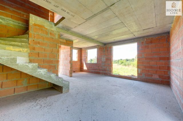 dom wolnostojący, 4 pokoje Wrzesina. Zdjęcie 9