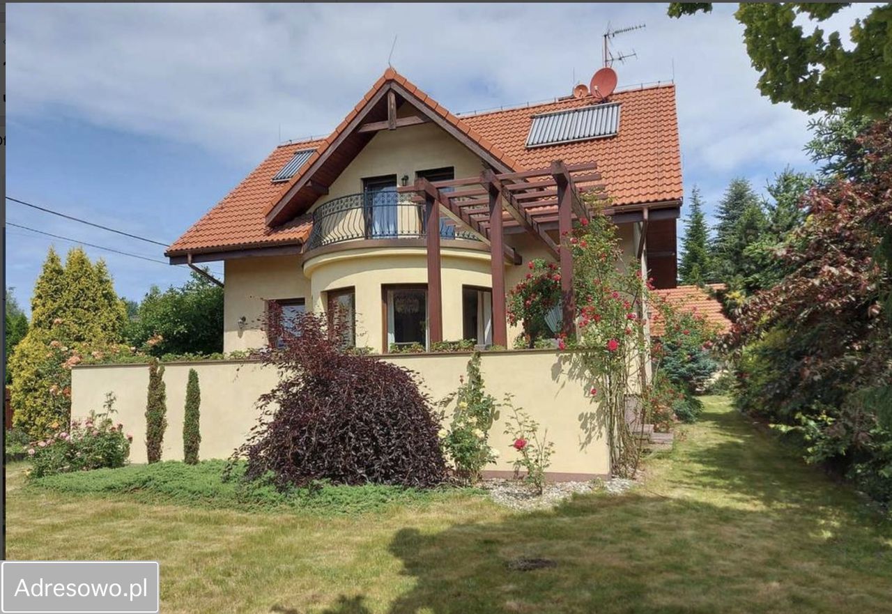 dom wolnostojący, 5 pokoi Katowice Podlesie, ul. Zachodnia. Zdjęcie 1
