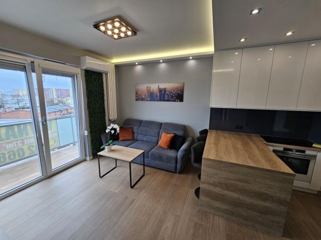 Mieszkanie 2-pokojowe Wrocław Różanka, ul. Obornicka. Zdjęcie 1