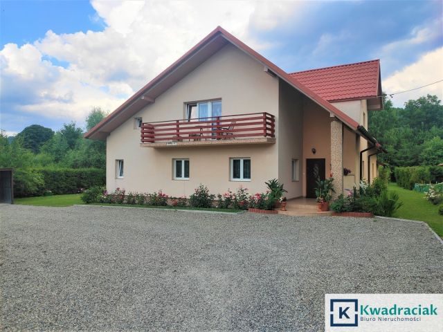 dom wolnostojący, 7 pokoi Ustjanowa Górna. Zdjęcie 1