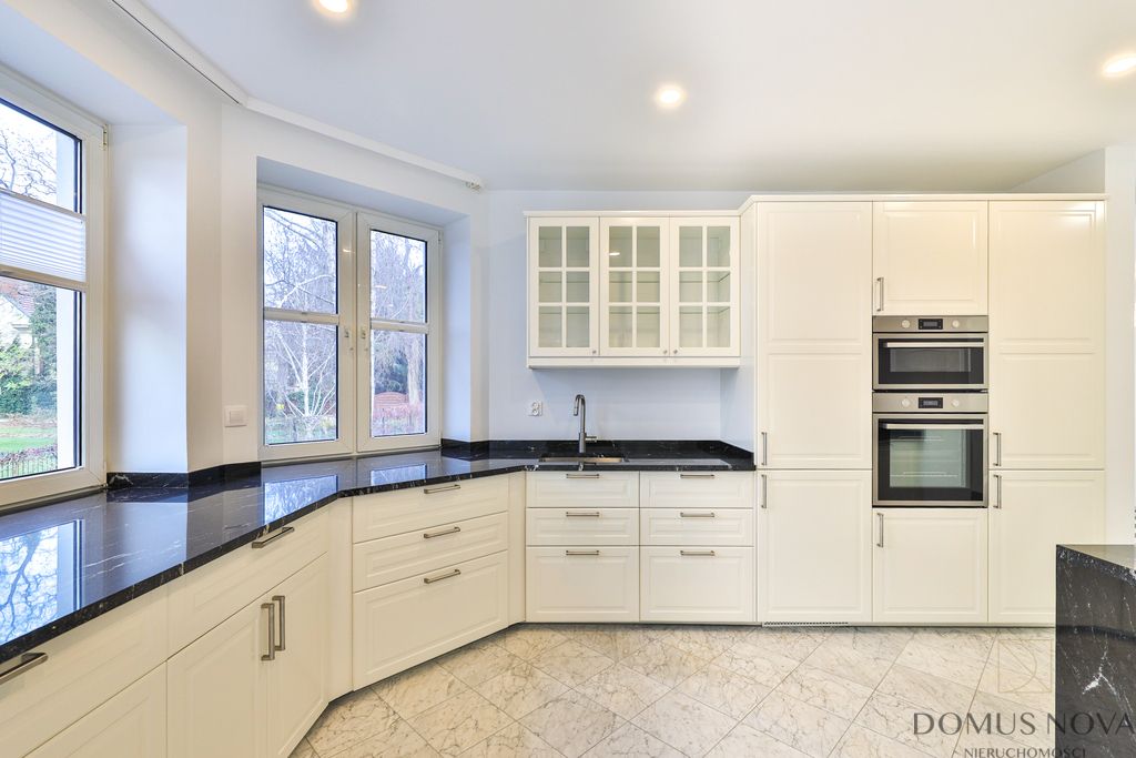 dom wolnostojący, 8 pokoi Warszawa Wilanów, ul. Królowej Marysieńki. Zdjęcie 4