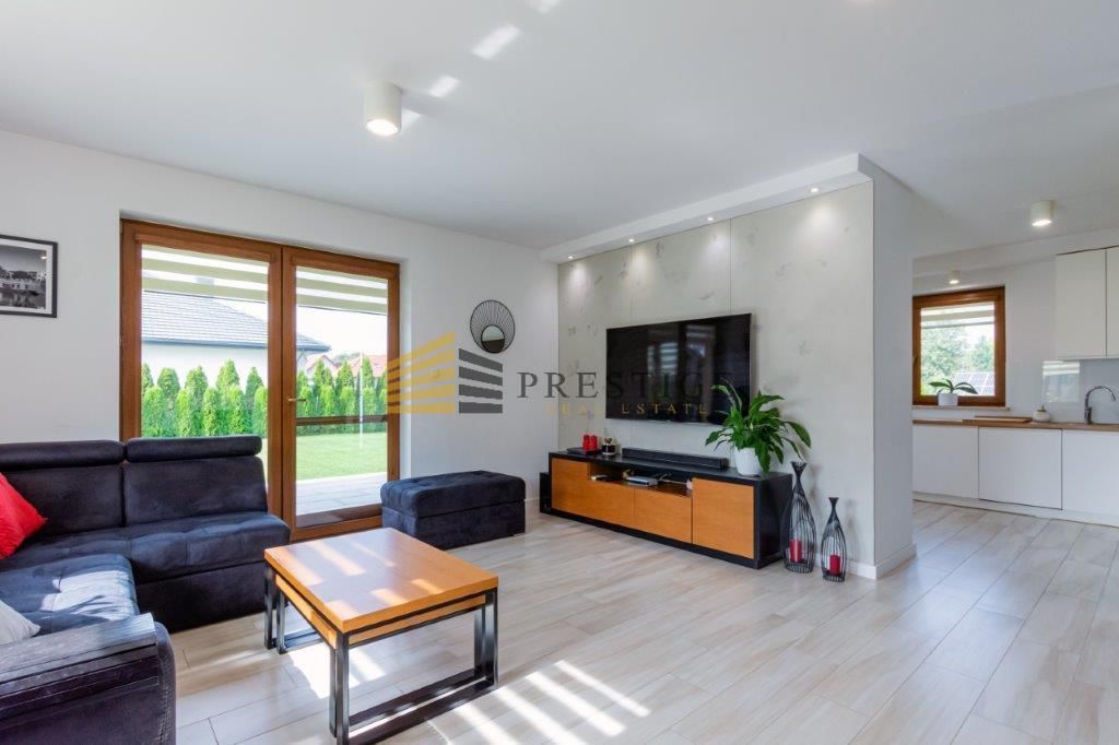 dom wolnostojący, 6 pokoi Stanisławów Pierwszy. Zdjęcie 2