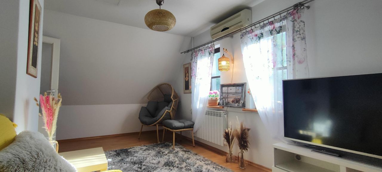 dom wolnostojący, 4 pokoje Różanna. Zdjęcie 16