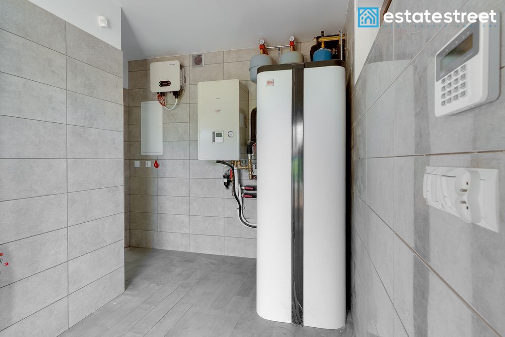 dom wolnostojący, 5 pokoi Kęty, ul. Stawowa. Zdjęcie 15