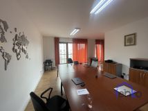 Lokal Warszawa Mokotów, al. Niepodległości