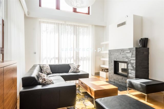 dom wolnostojący, 6 pokoi Masłomiąca, ul. Modrzewiowa. Zdjęcie 1