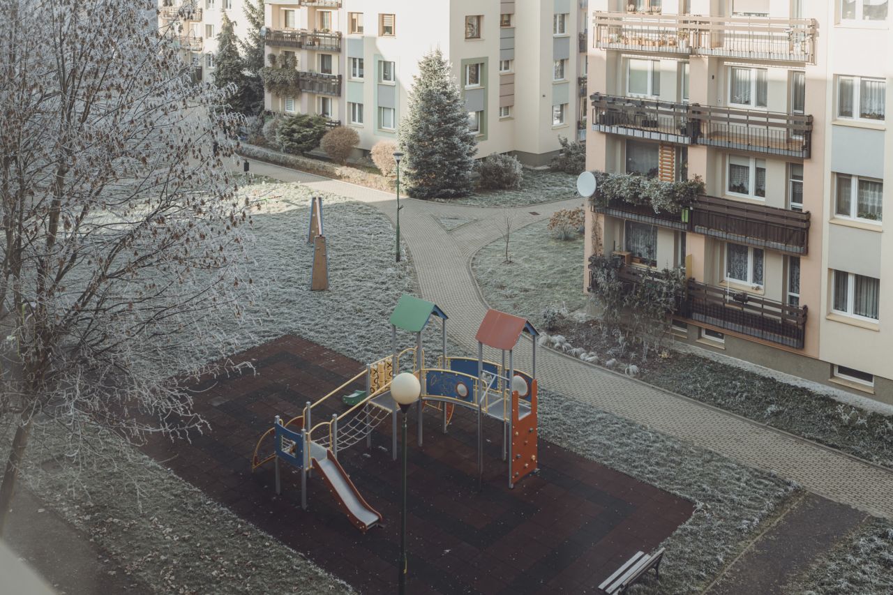 Mieszkanie 4-pokojowe Legnica Piekary Wielkie, ul. Ksawerego Pruszyńskiego. Zdjęcie 27