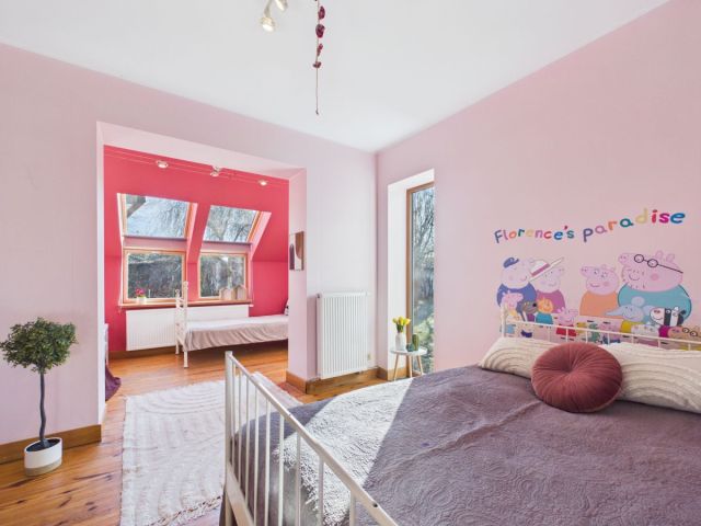 dom wolnostojący, 7 pokoi Pęcice Małe. Zdjęcie 9