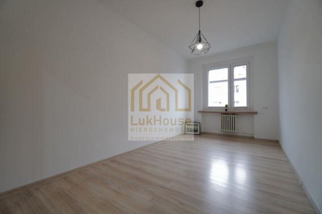 Mieszkanie 3-pokojowe Bytom Stroszek, ul. Gwarków Tarnogórskich. Zdjęcie 7