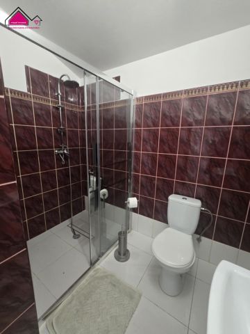 dom wolnostojący, 5 pokoi Szydłówiec. Zdjęcie 11