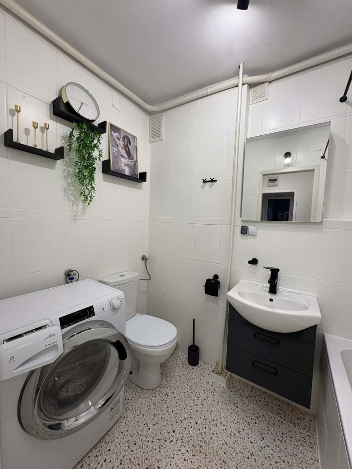 Mieszkanie 4-pokojowe Lubin Centrum, al. Niepodległości. Zdjęcie 2