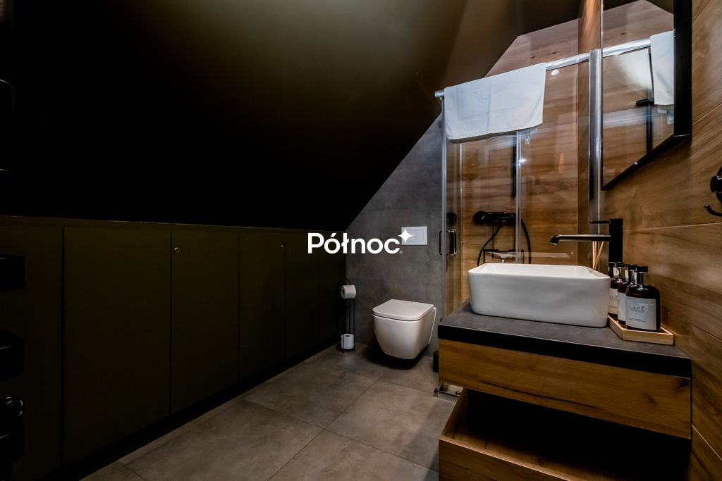 dom wolnostojący, 5 pokoi Białowieża, ul. Kamienne Bagno. Zdjęcie 18