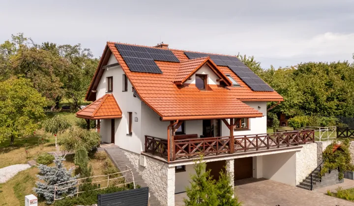 dom wolnostojący, 6 pokoi Kobylany