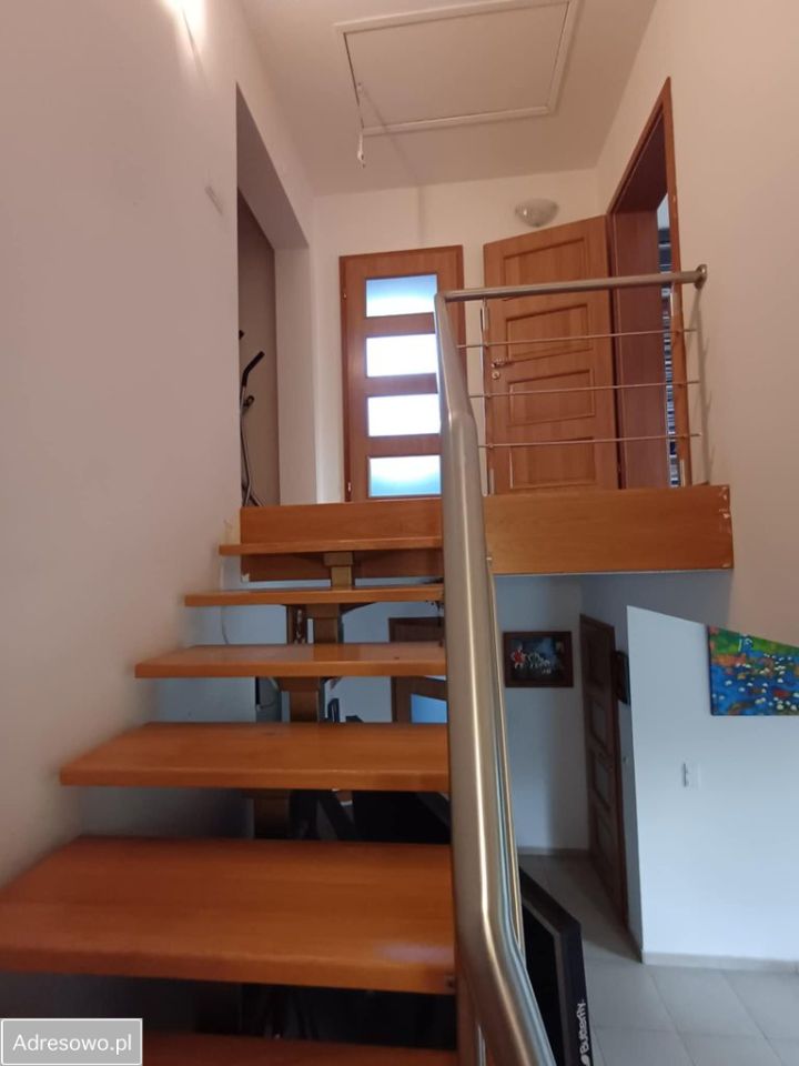 dom wolnostojący, 5 pokoi Cieszyn, ul. Odległa. Zdjęcie 18