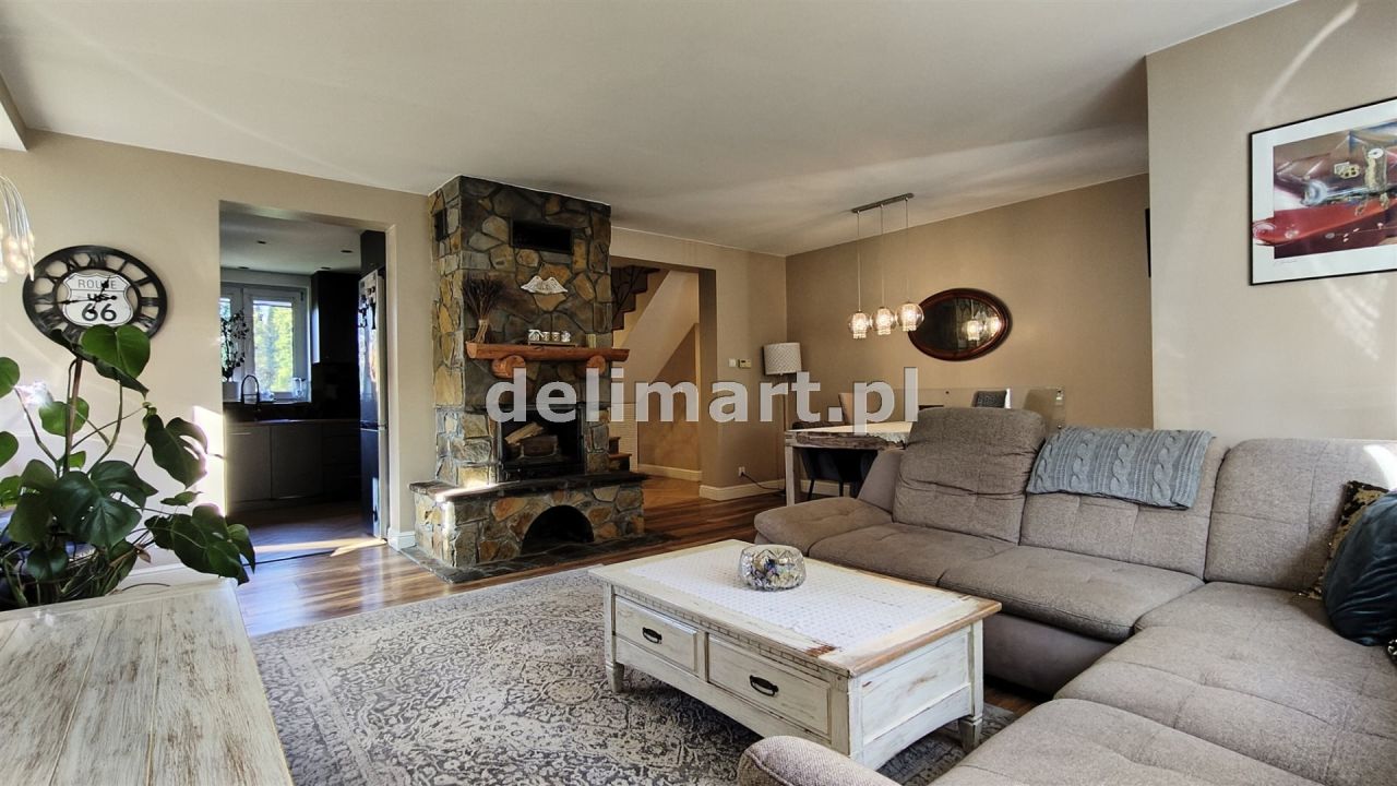 dom wolnostojący, 4 pokoje Zagórz. Zdjęcie 17