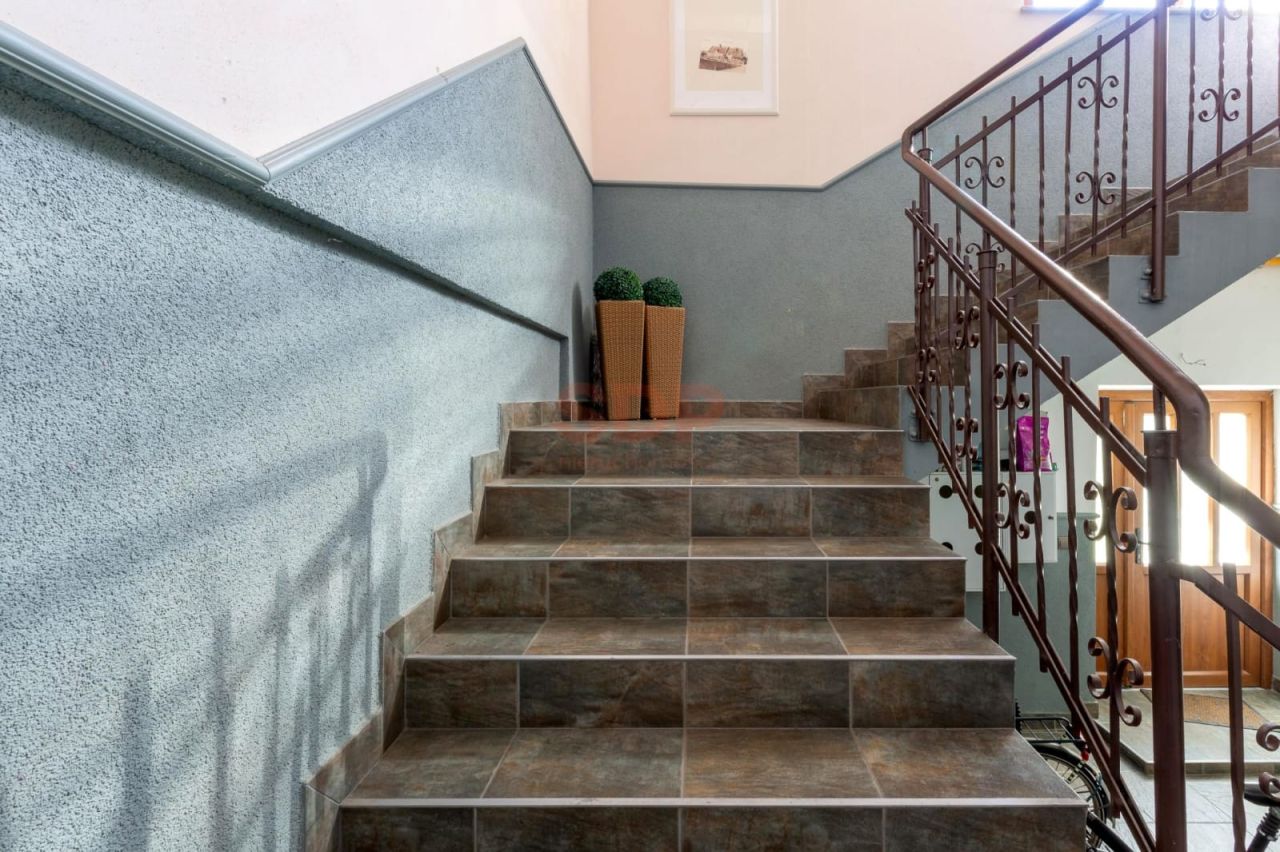 Mieszkanie 4-pokojowe Bielawa, ul. Stefana Żeromskiego. Zdjęcie 2