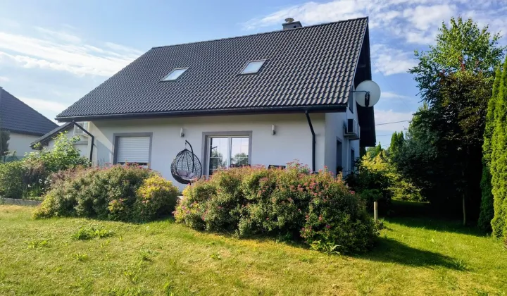 dom wolnostojący, 4 pokoje Pisarzowice, ul. Rybacka