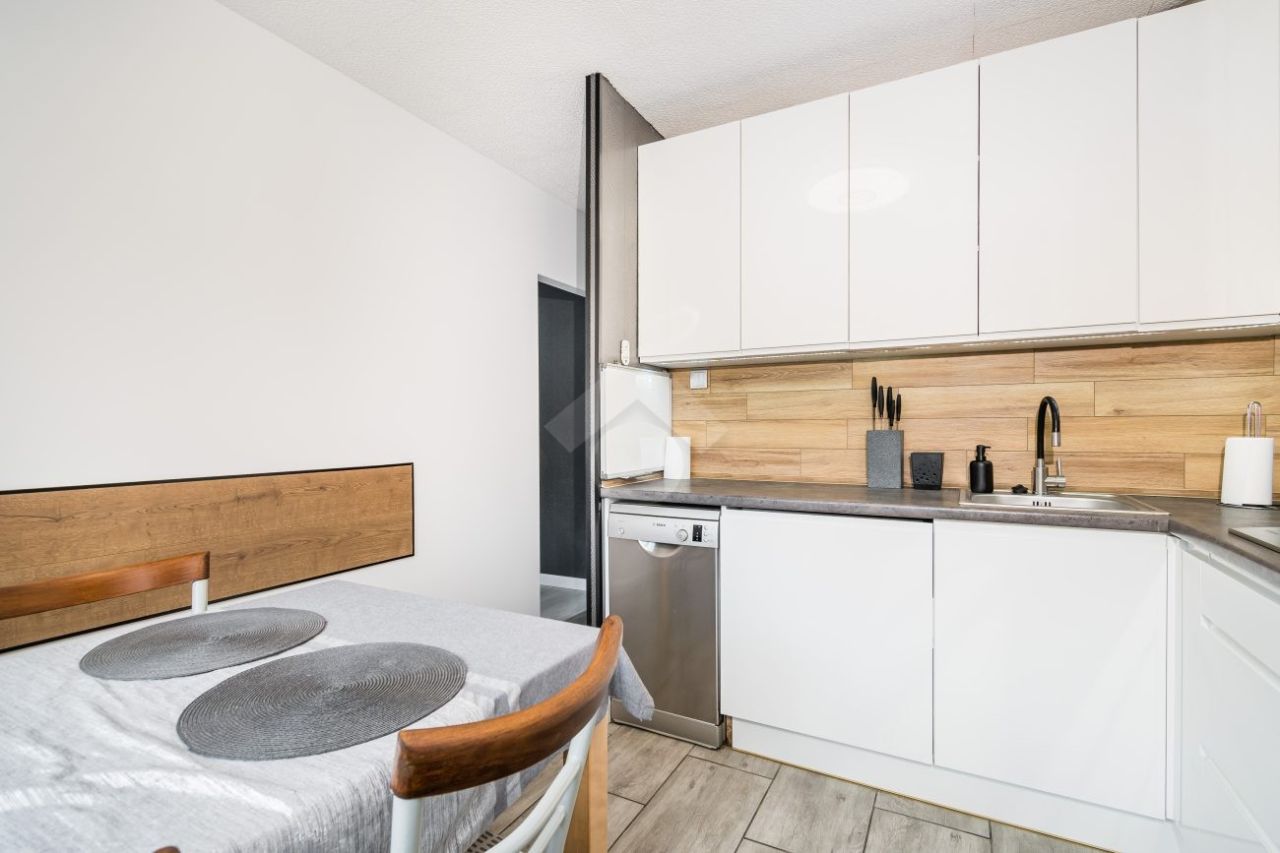 Mieszkanie 3-pokojowe Kraków Kurdwanów, ul. Stanisława Stojałowskiego. Zdjęcie 9